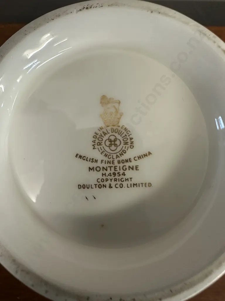 Royal Doulton English Fine China "Monteige"Teapot #H4954 Image 1++